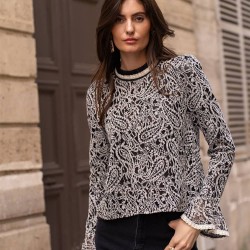 Blouse col montant en...